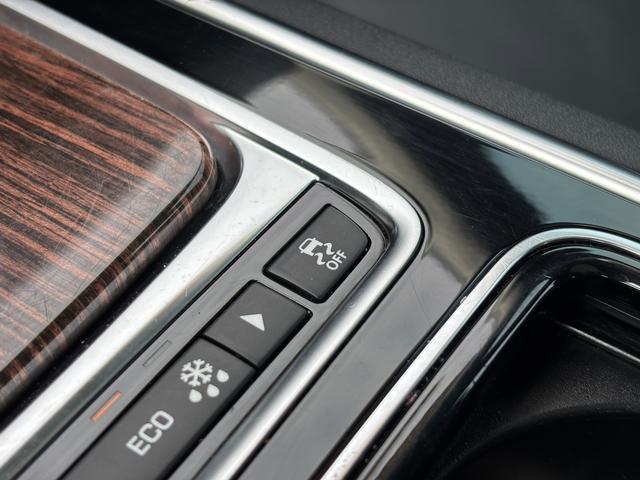 Used 2018 Jaguar XE Prestige image 23