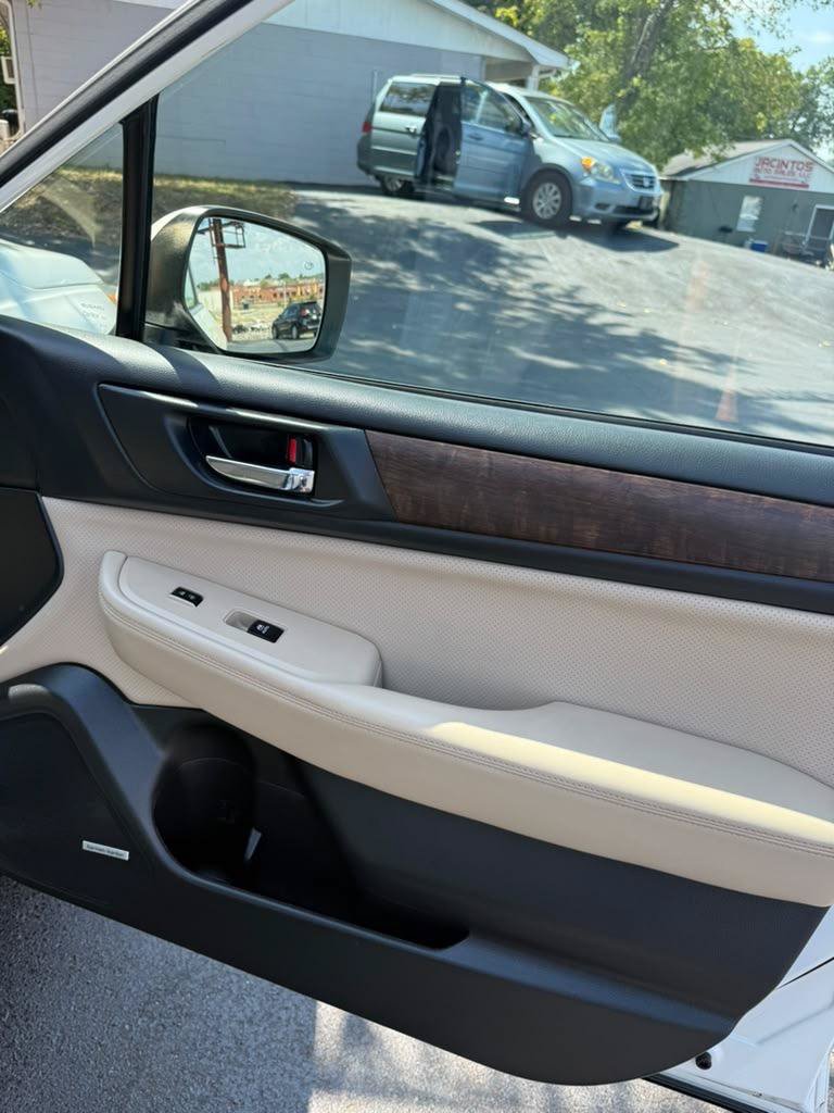 Used 2015 Subaru Outback 2.5i Limited AWD/4WD image 36