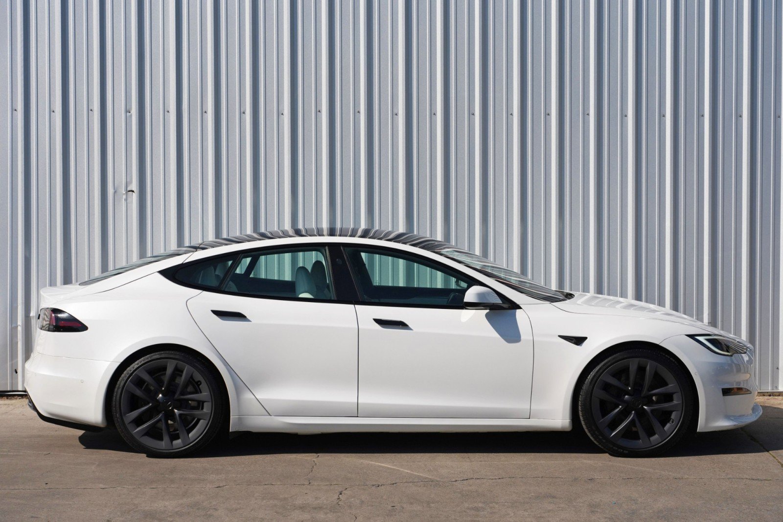 Used 2022 Tesla Model S image 57