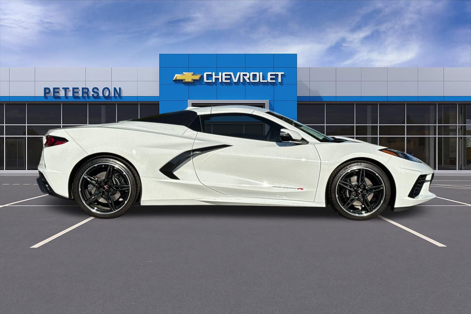 Used 2025 Chevrolet Corvette Stingray Convertible RWD image 3