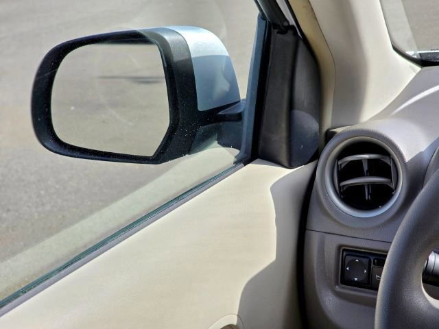 Used 2012 Nissan Versa SV image 15