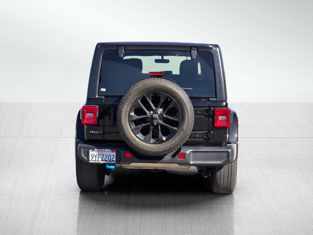 Used 2023 Jeep Wrangler Unlimited Sahara w/ Cold Weather Group AWD/4WD image 5