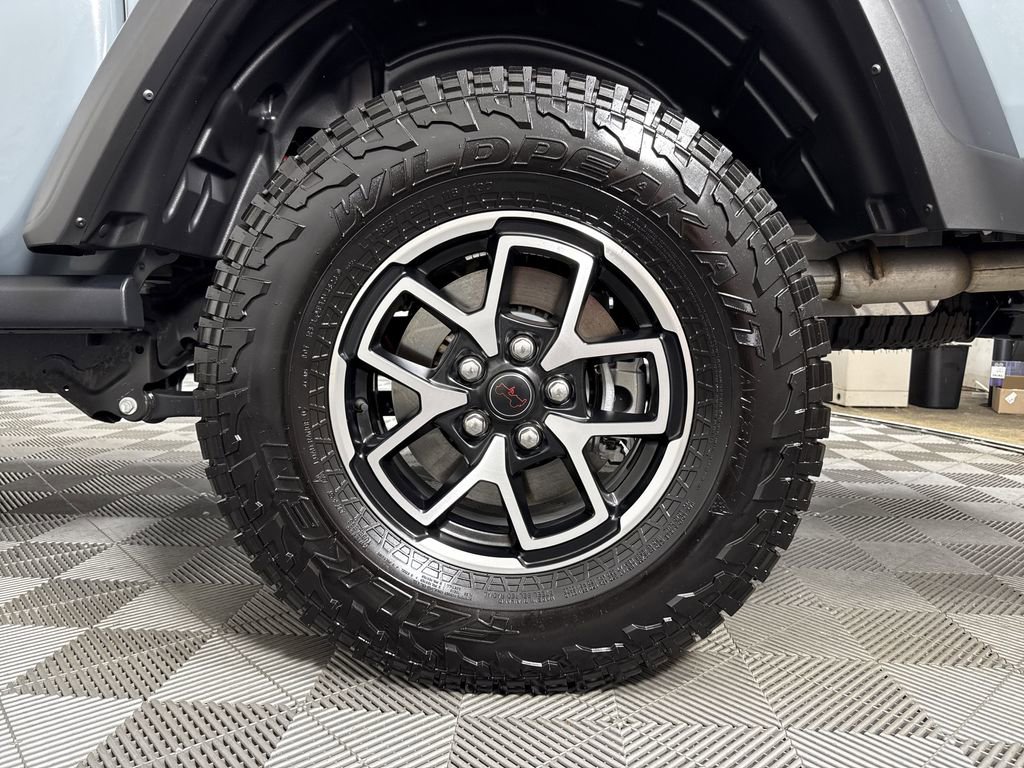 Used 2024 Jeep Gladiator Rubicon w/ Convenience Group image 17
