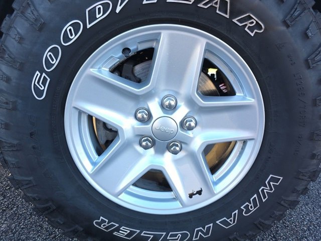 Used 2020 Jeep Gladiator Sport w/ Quick Order Package 23S image 10