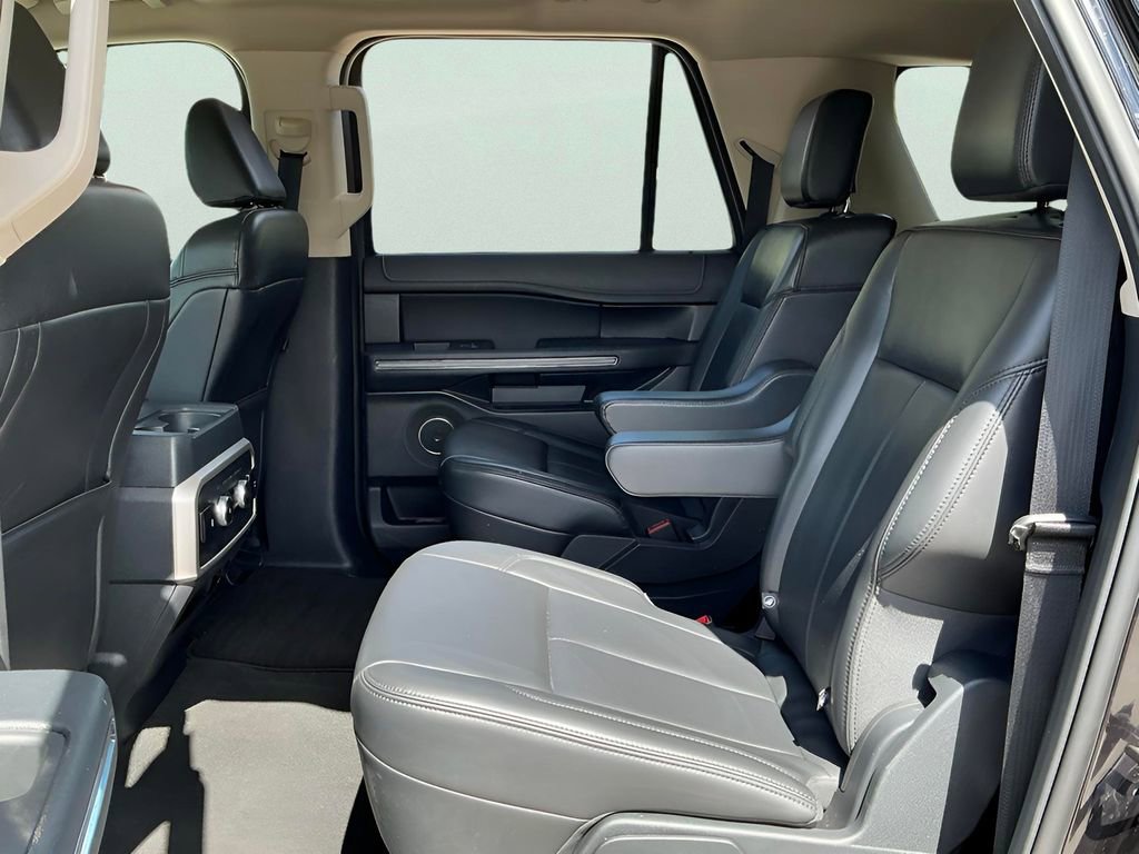 Certified 2024 Ford Expedition Max XLT image 29