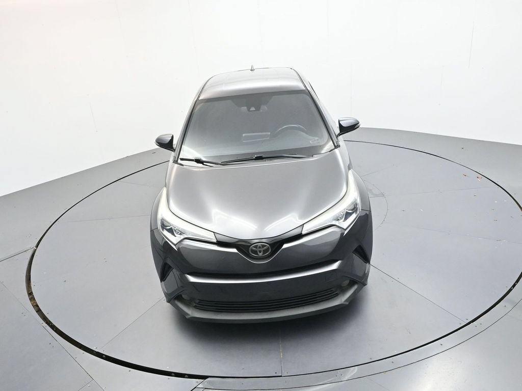Used 2018 Toyota C-HR XLE FWD image 18