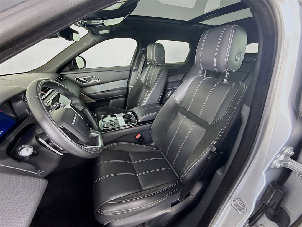 Used 2018 Land Rover Range Rover Velar R-Dynamic SE image 5