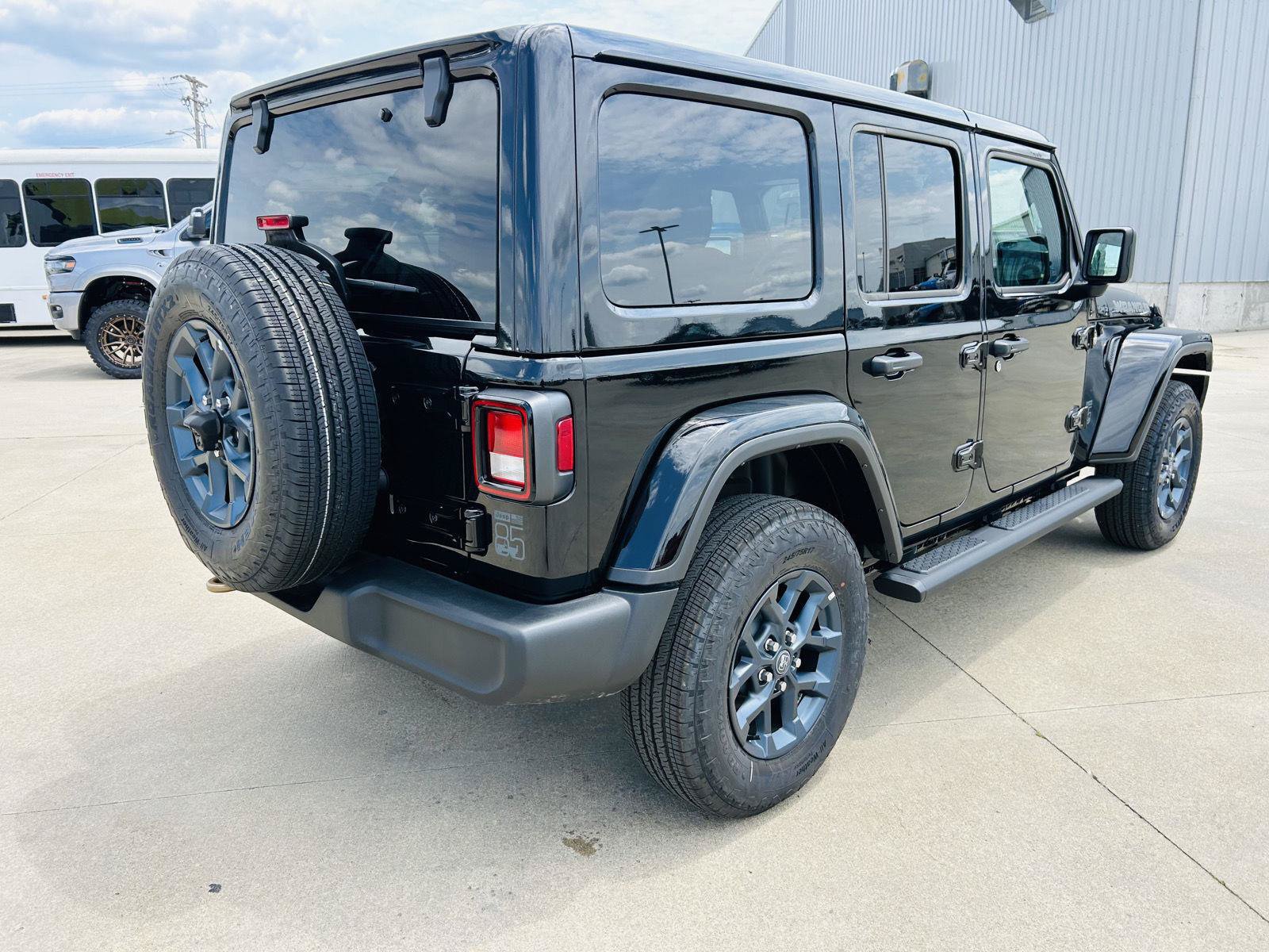 New 2026 Jeep Wrangler Unlimited Sport AWD/4WD image 36