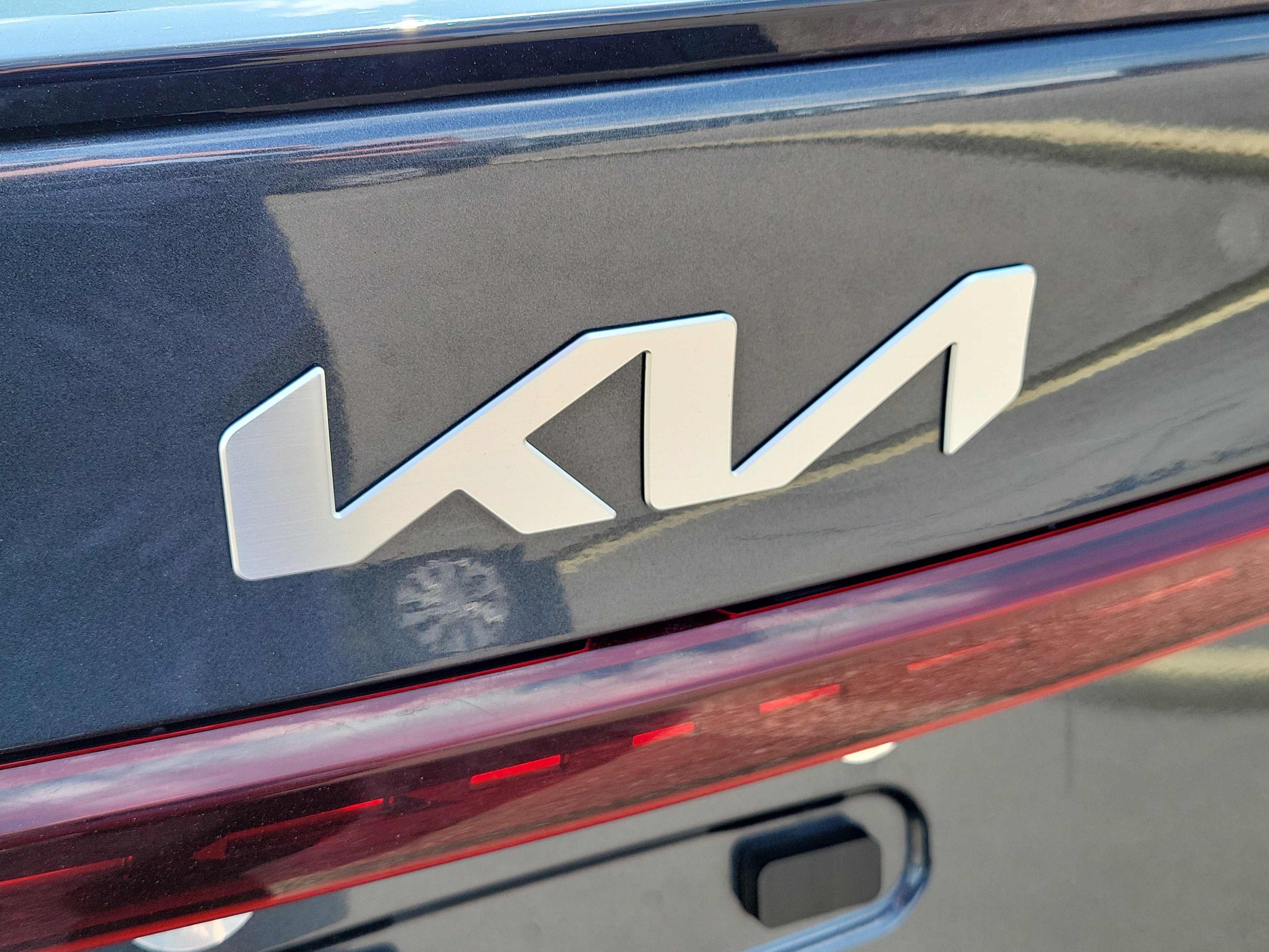 Used 2023 Kia Forte GT-Line w/ GT-Line Premium Package FWD image 7