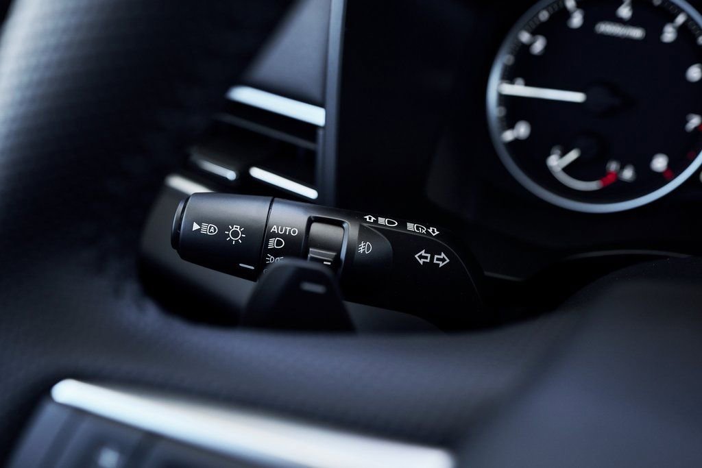 Used 2025 Mitsubishi Outlander SE image 35