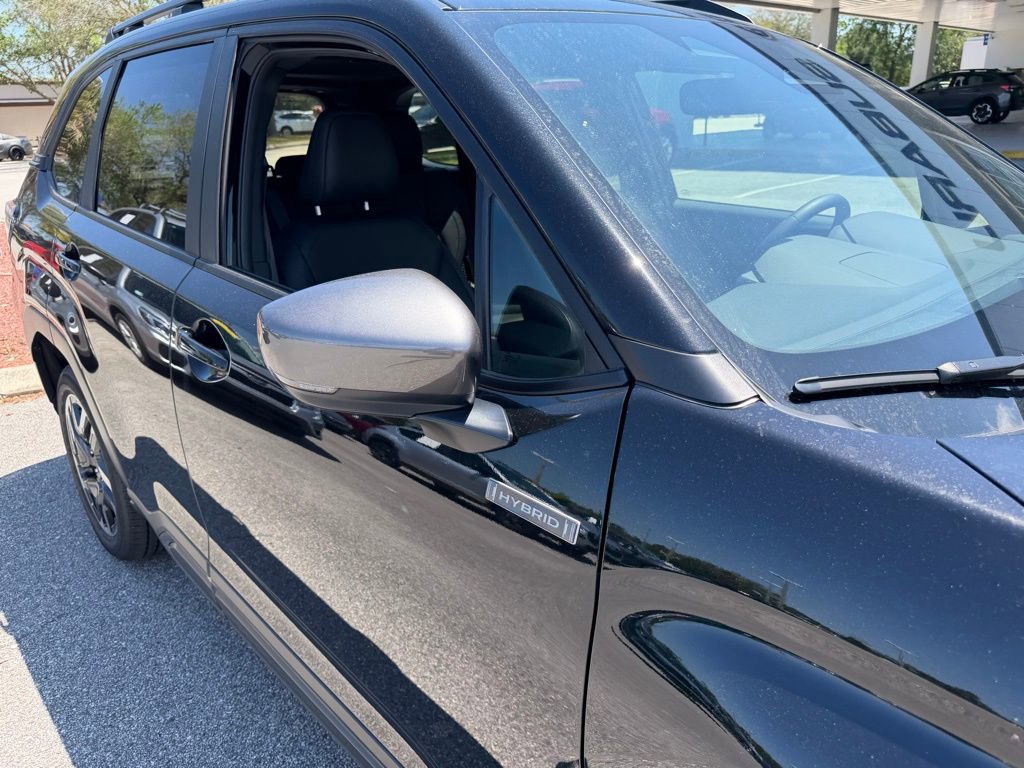 Used 2025 Subaru Forester Limited AWD/4WD image 16