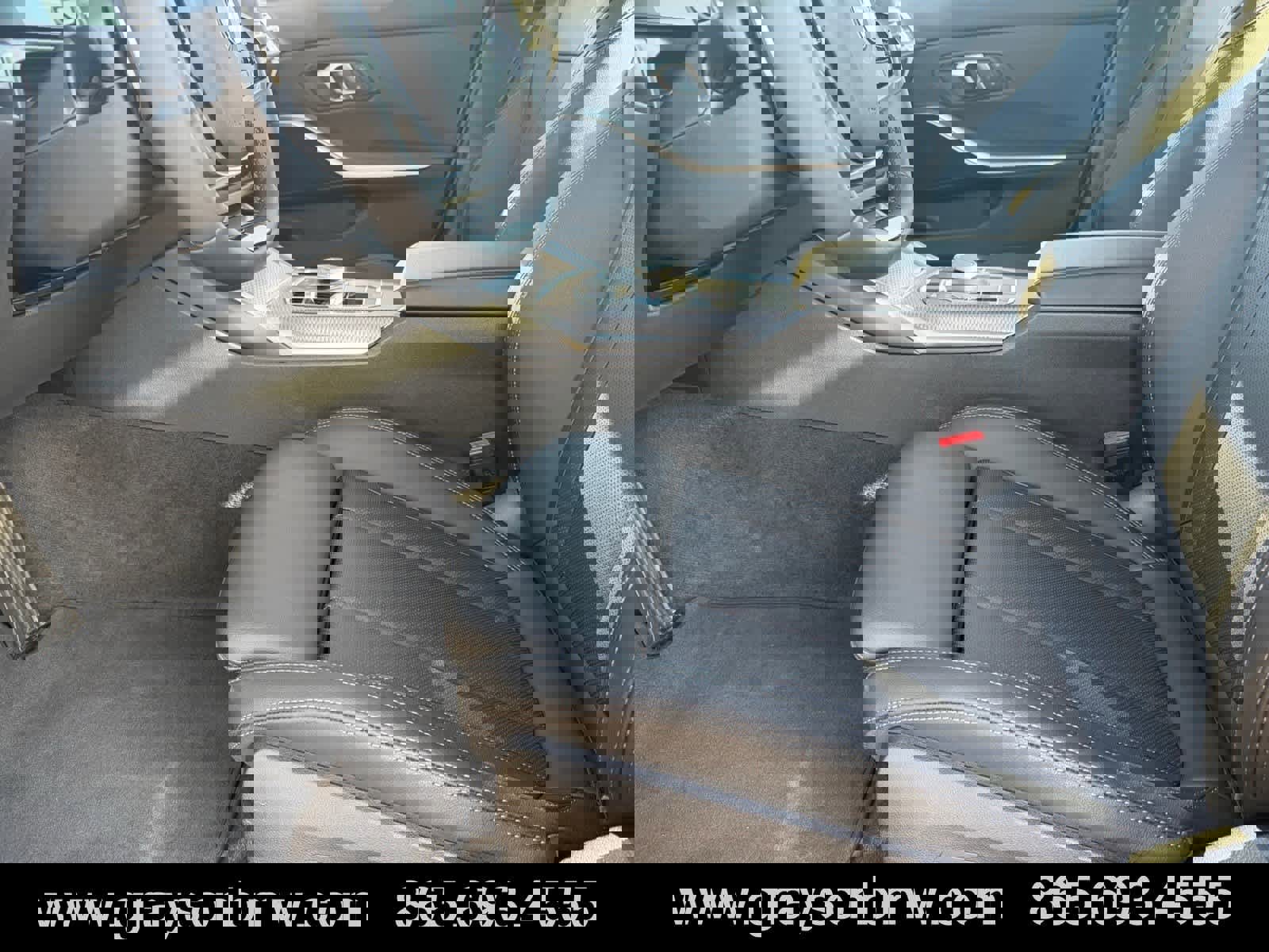 Used 2025 BMW 330i xDrive Sedan image 10