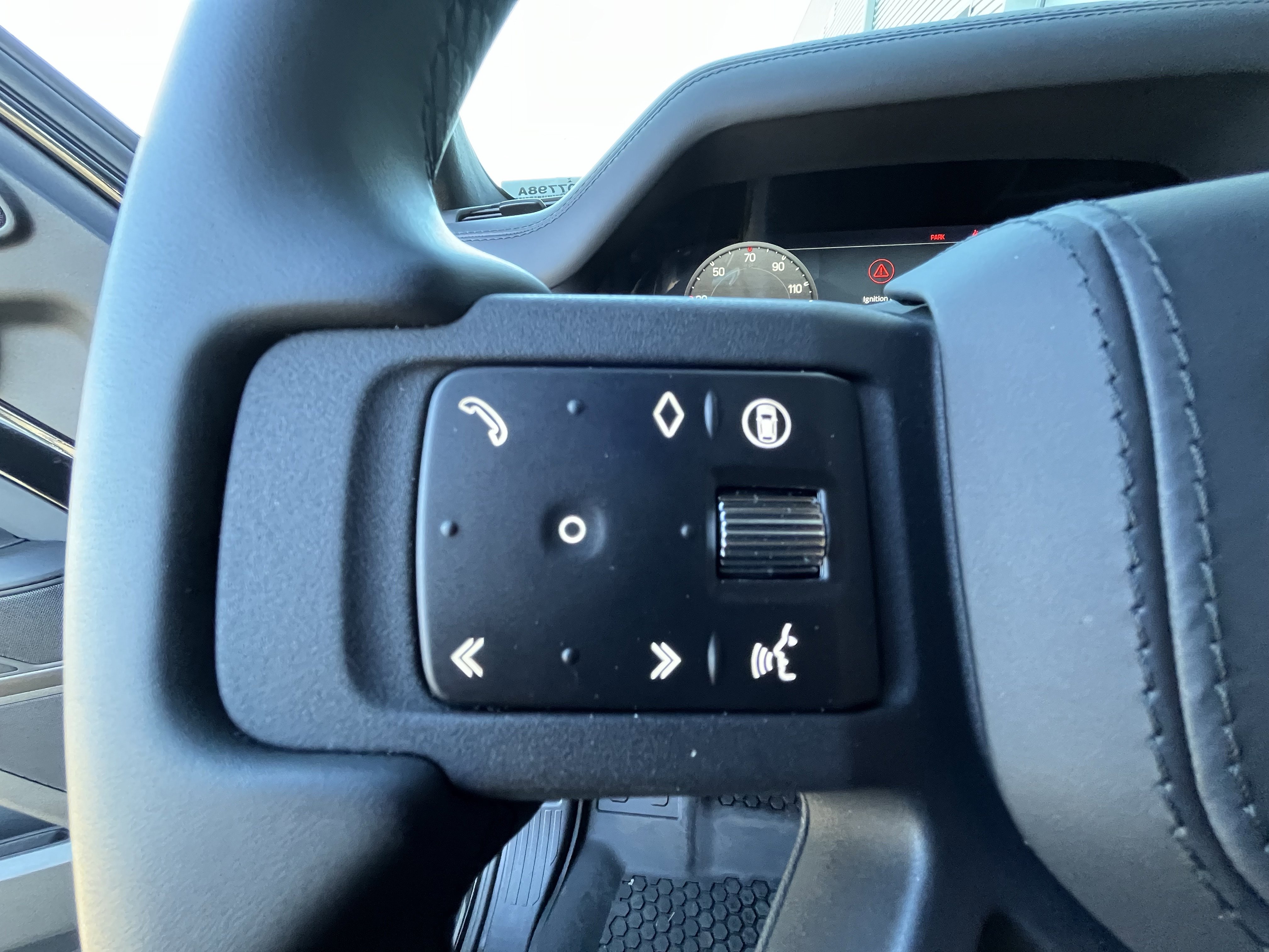 Certified 2026 Land Rover Defender 110 V8 image 18