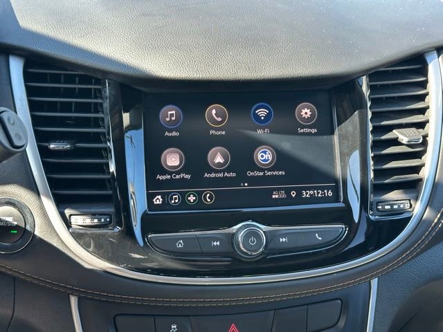 Used 2021 Chevrolet Trax LT w/ Redline Edition image 16