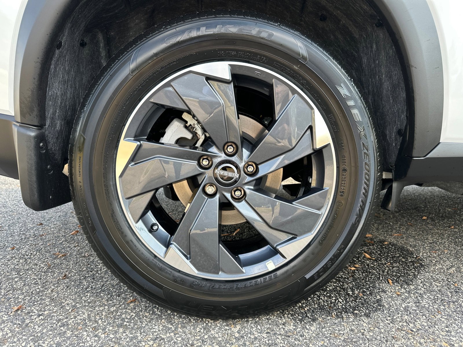 New 2026 Nissan Rogue SV image 17