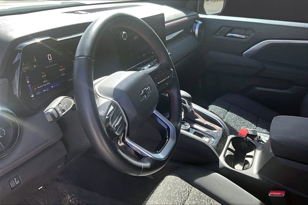 Used 2023 Chevrolet Colorado Z71 image 11