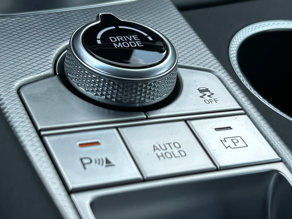 New 2026 Genesis G70 2.5T Prestige image 33