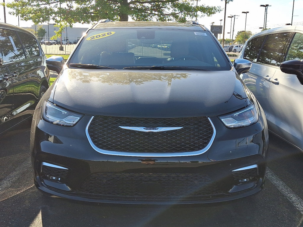 New 2026 Chrysler Pacifica Pinnacle image 2