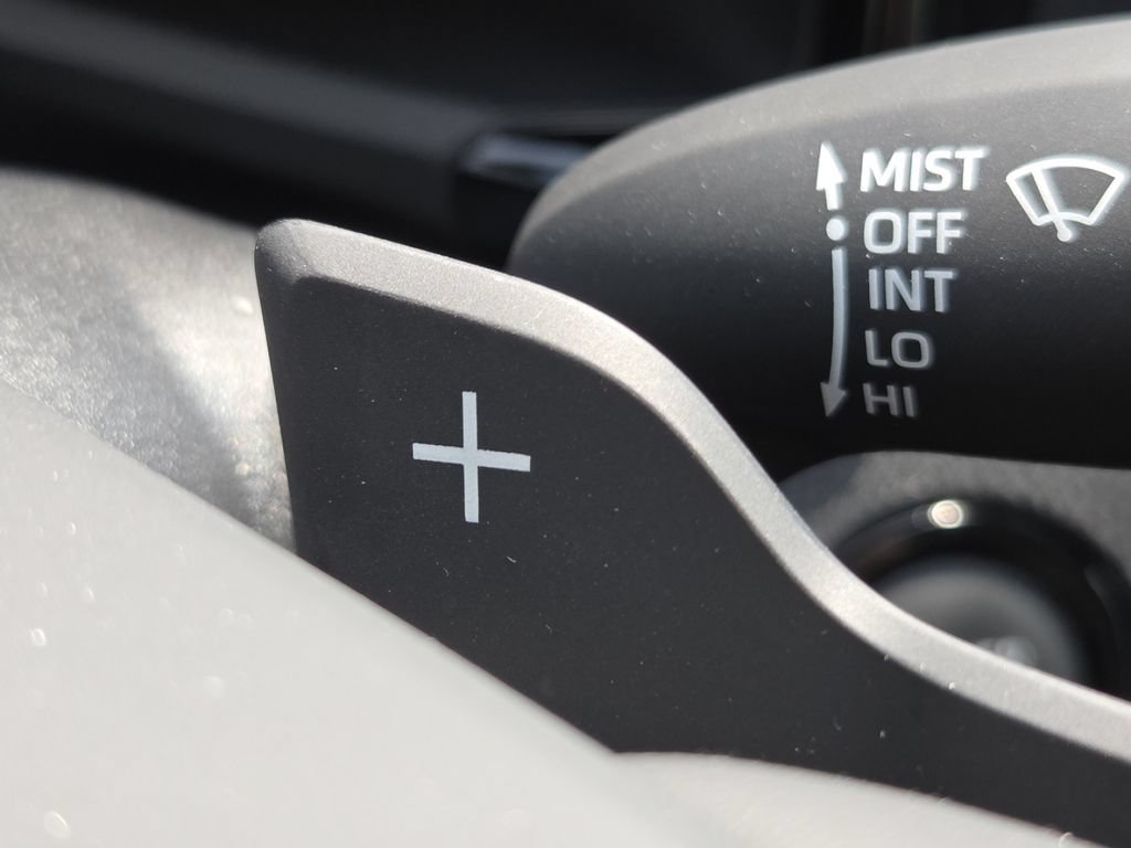 Used 2026 Toyota Camry SE w/ Convenience Package FWD image 13
