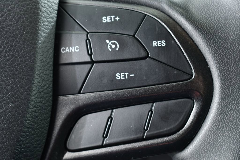 Used 2022 Jeep Cherokee Trailhawk w/ Comfort/Convenience Group AWD/4WD image 33