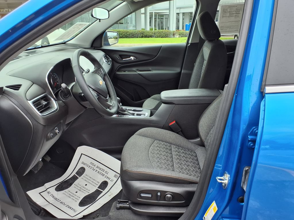 Used 2024 Chevrolet Equinox LT FWD image 15