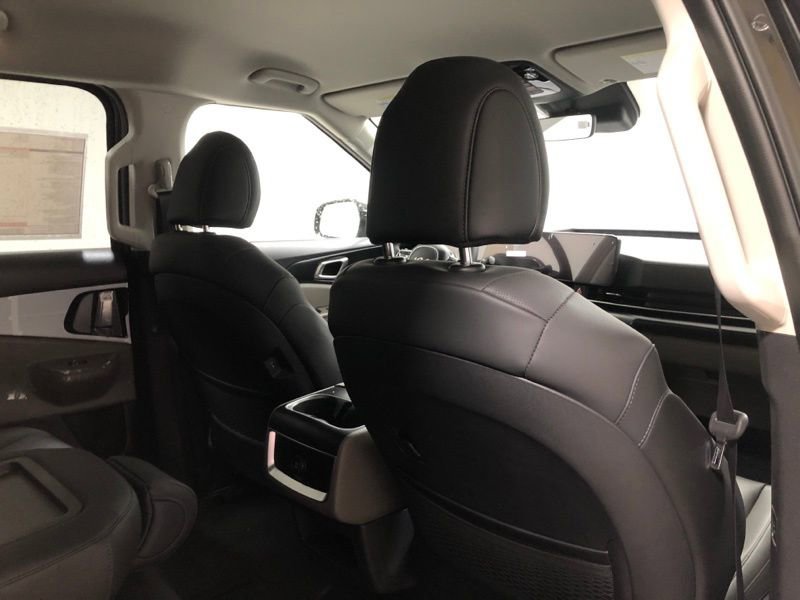 New 2026 Kia Carnival LXS image 11