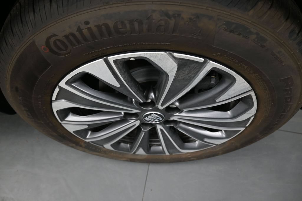 Used 2024 Buick Envision Preferred AWD/4WD image 9
