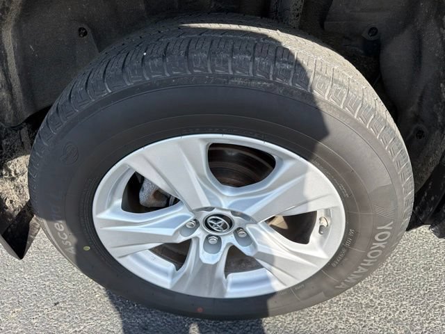 Used 2019 Toyota RAV4 XLE w/ Convenience Package AWD/4WD image 29