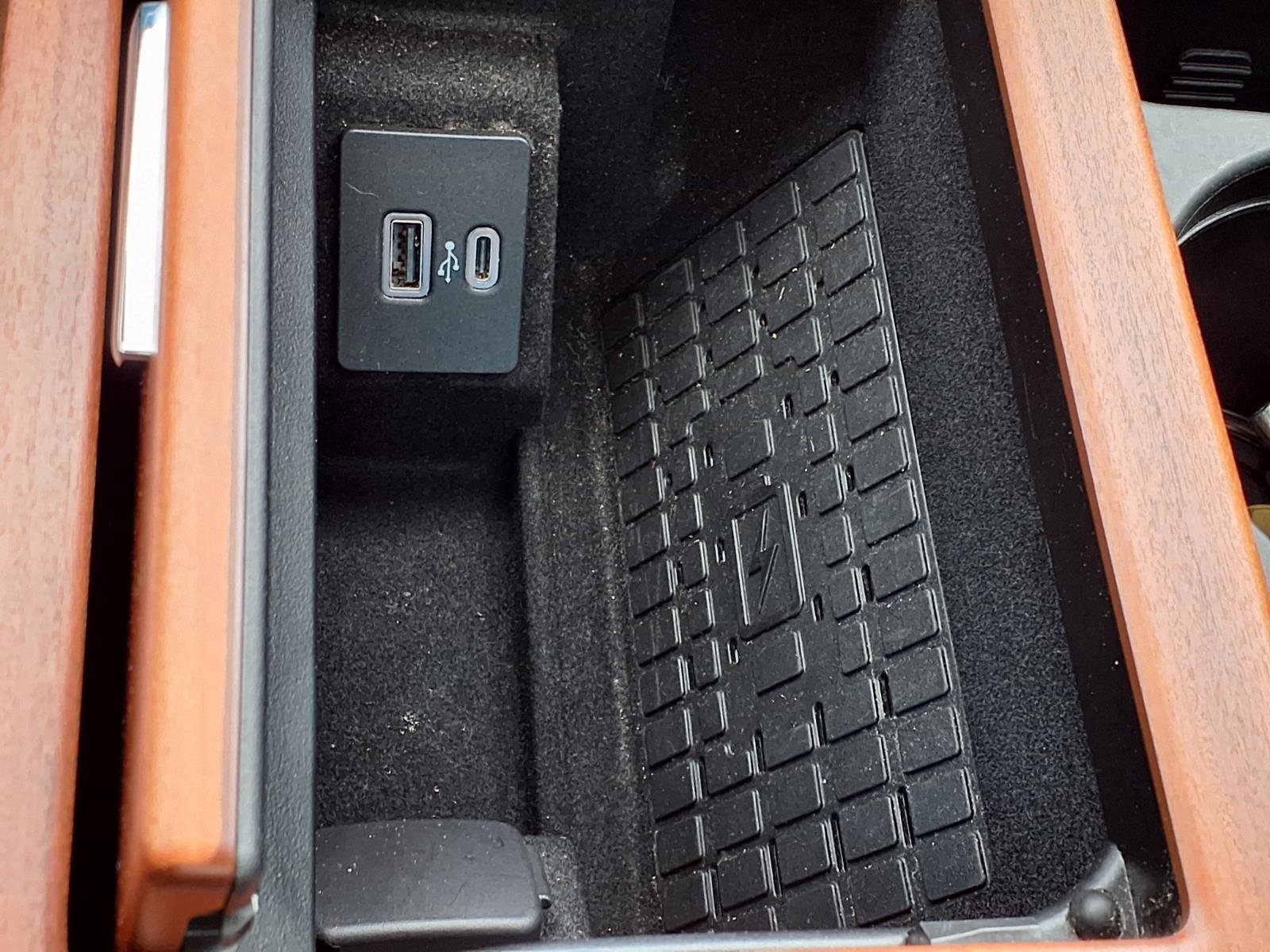 Used 2024 Lincoln Navigator Reserve image 9