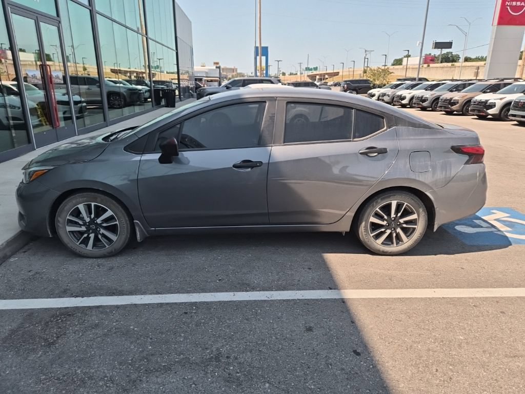Used 2025 Nissan Versa S w/ S Plus Package FWD image 7
