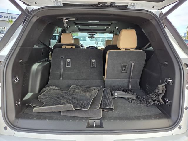 Certified 2022 Chevrolet Traverse Premier w/ LPO, Cargo Package FWD image 13
