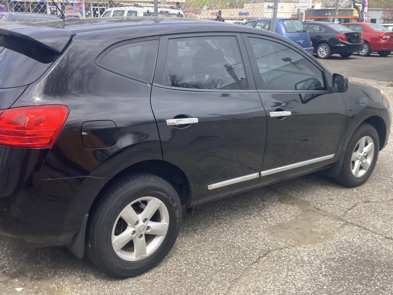 Used 2013 Nissan Rogue S w/ Special Edition Pkg image 3
