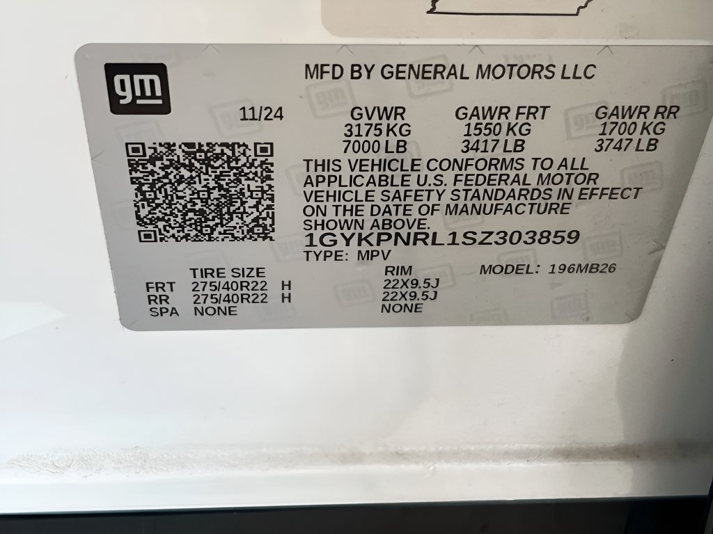 Used 2025 Cadillac Lyriq Luxury w/ LPO, Floor Liner Package AWD/4WD image 32