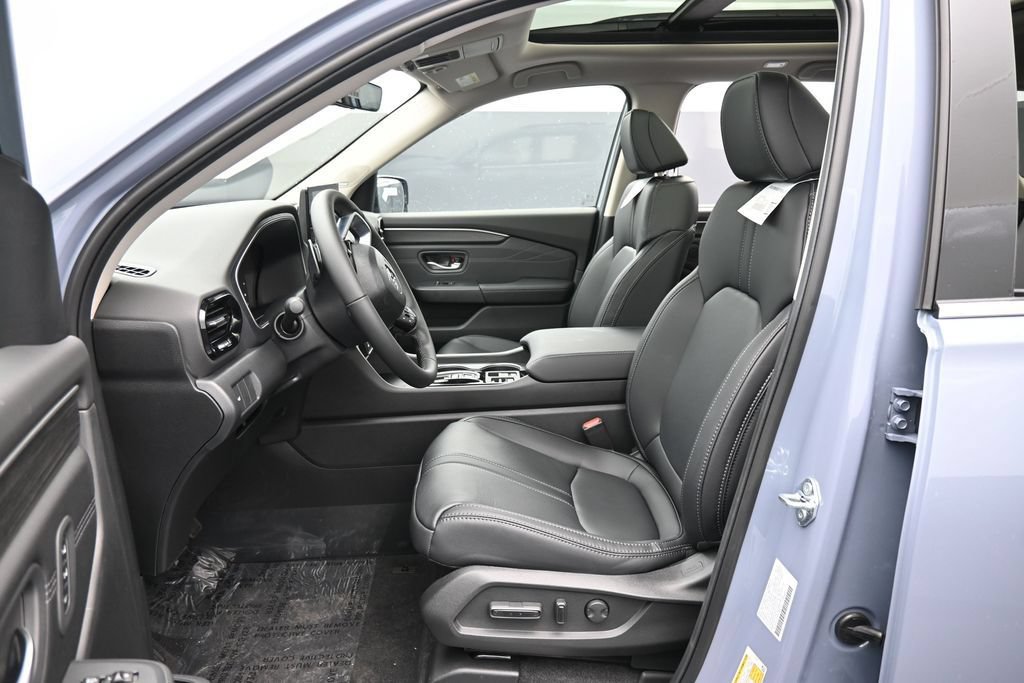 New 2026 Honda Pilot Touring image 22