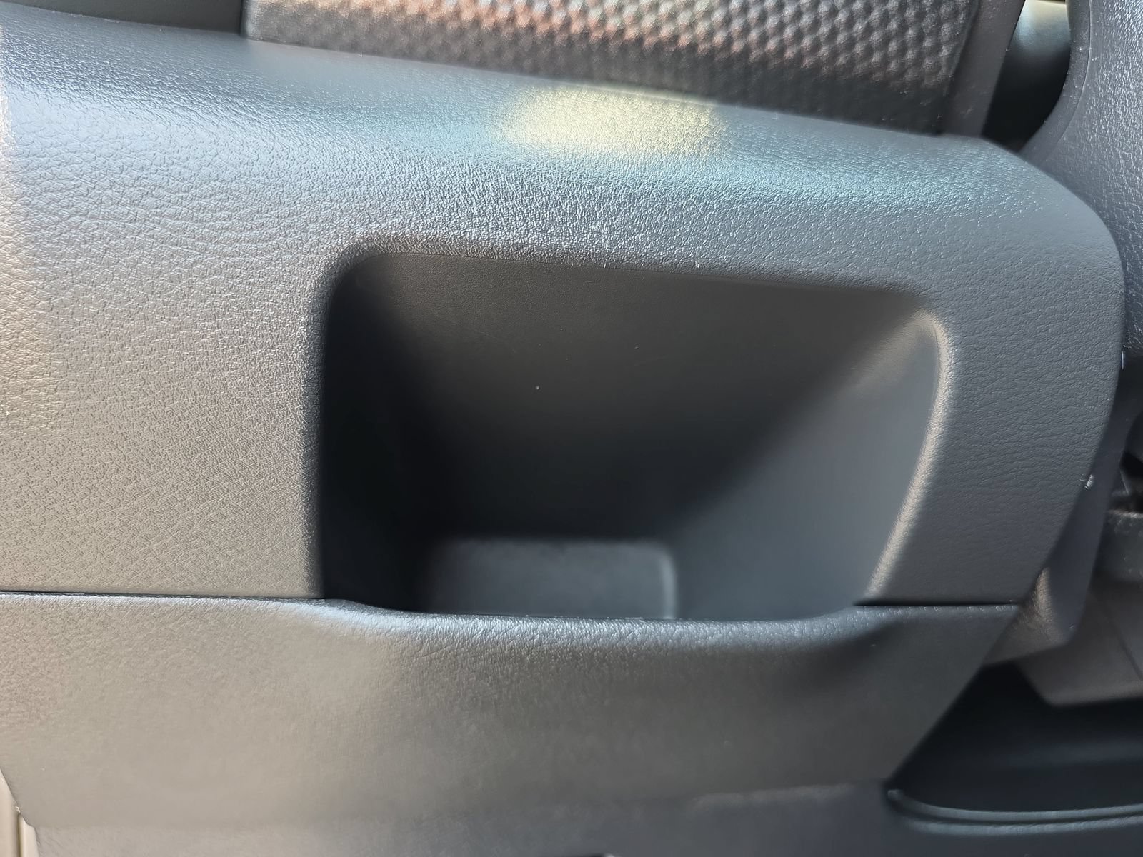 Used 2021 Nissan Kicks SV FWD image 25