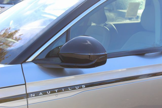 New 2026 Lincoln Nautilus Premier image 11