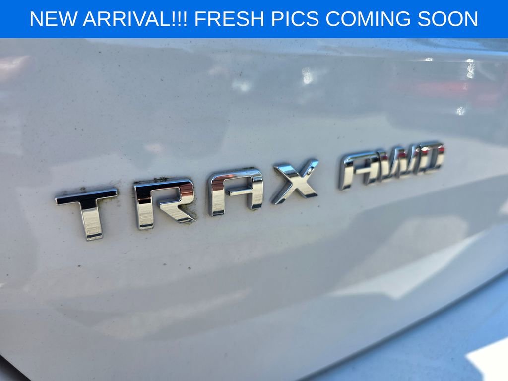 Used 2022 Chevrolet Trax LT w/ Driver Confidence Package image 16