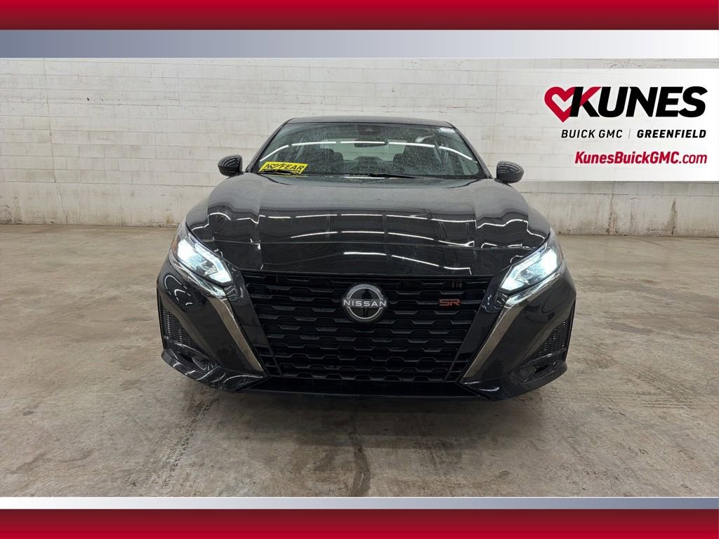 Used 2025 Nissan Altima 2.5 SR FWD image 14