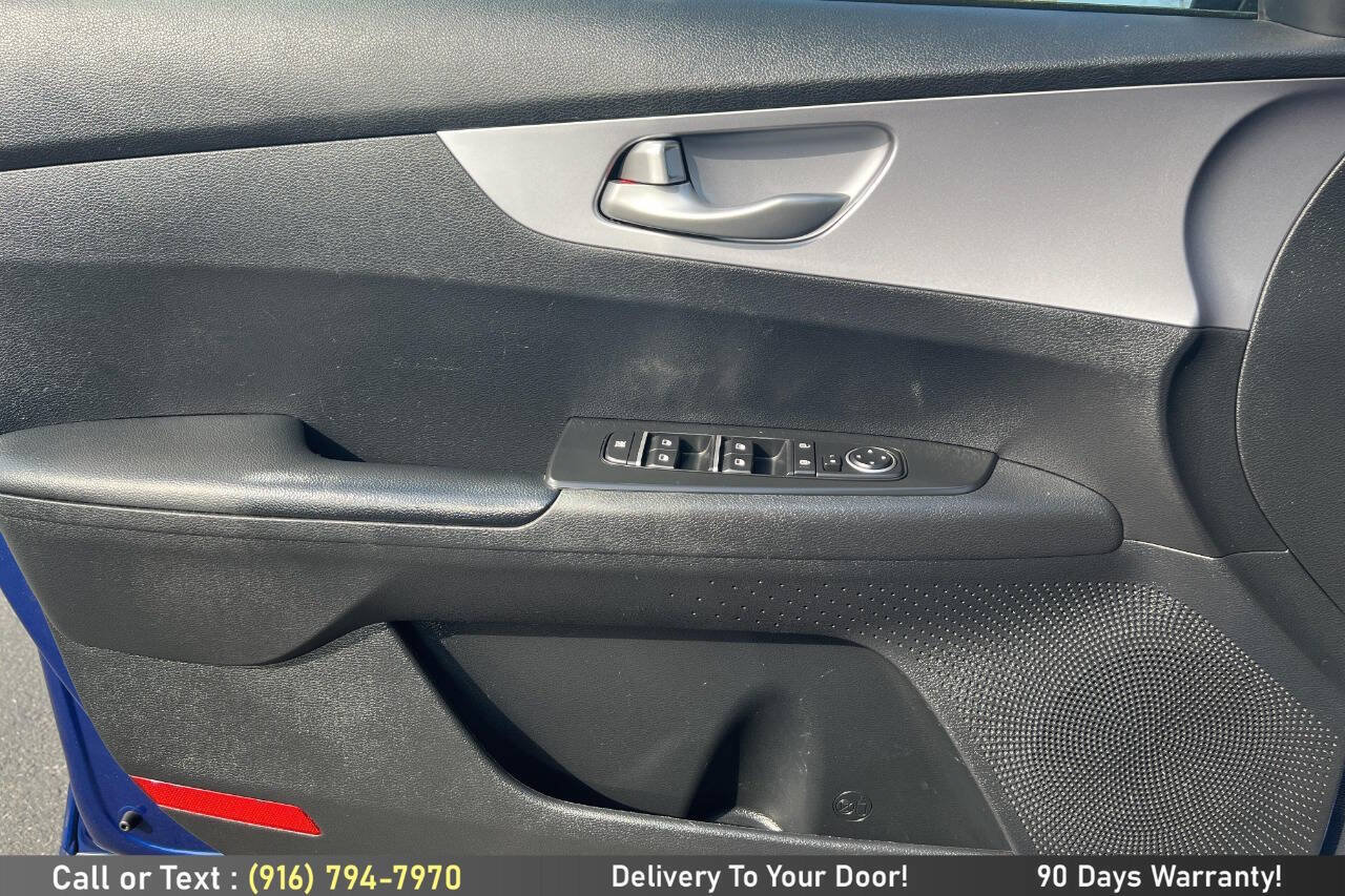 Used 2024 Kia Forte LXS FWD image 19