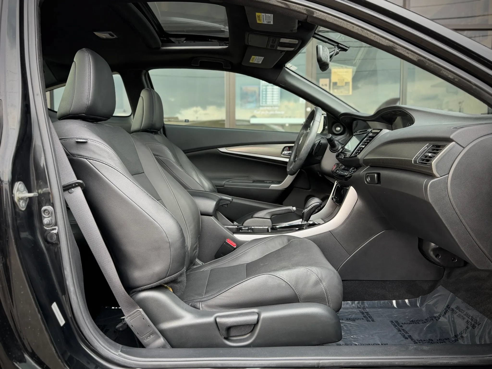 Used 2017 Honda Accord EX-L image 18