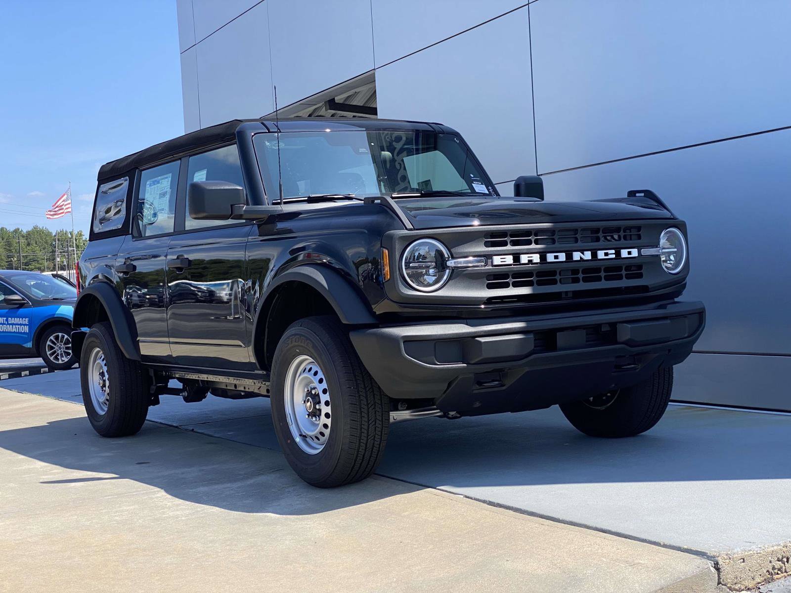 New 2025 Ford Bronco Base 4 Door 4x4 4WD