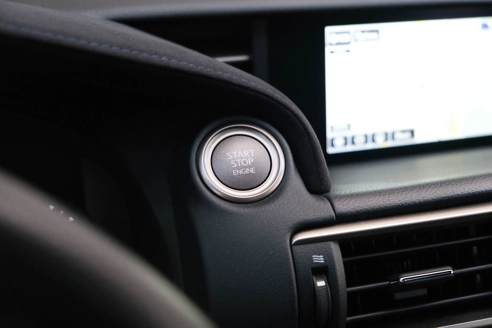 Used 2015 Lexus RC F image 33