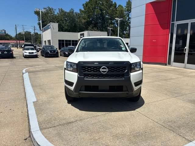 Used 2025 Nissan Frontier S RWD image 2