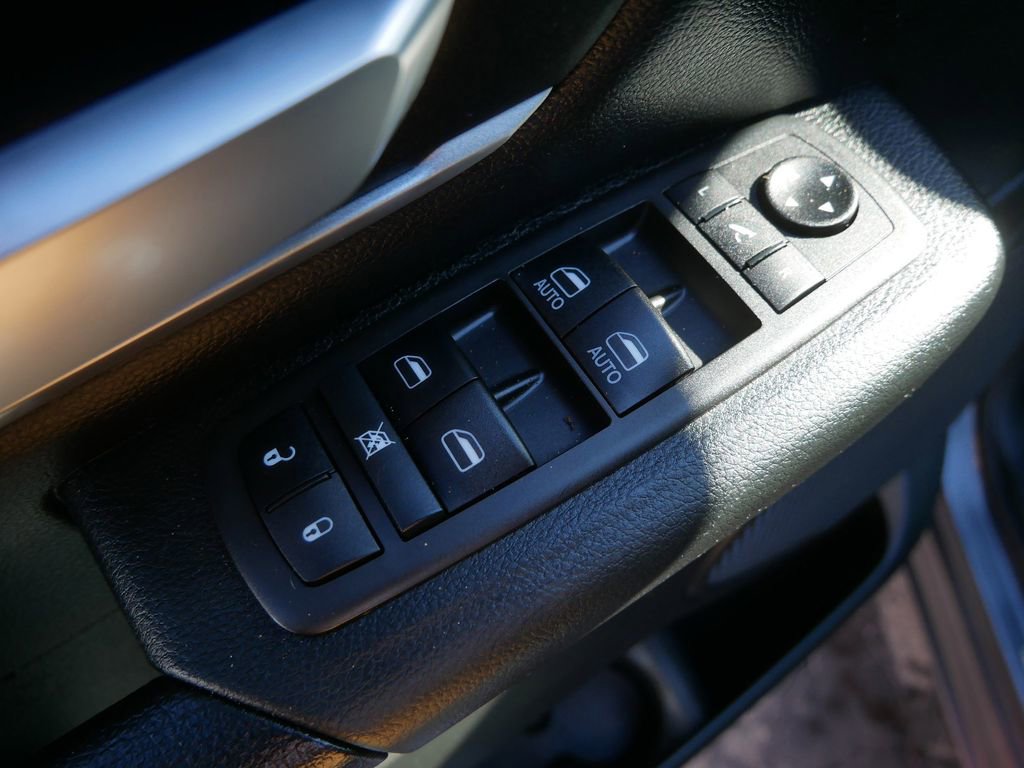 Used 2021 RAM 1500 Big Horn image 15