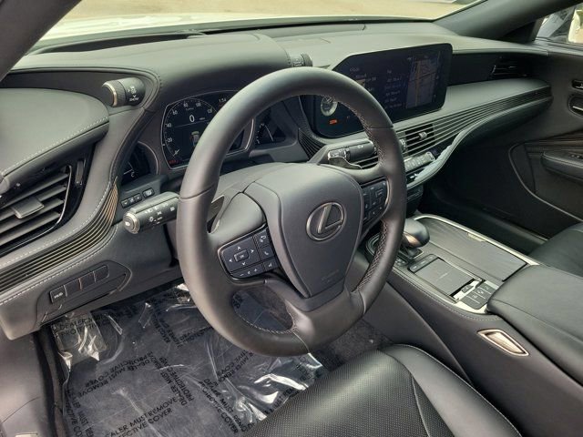 Used 2021 Lexus LS 500 AWD w/ Accessory Package (Z1) image 18