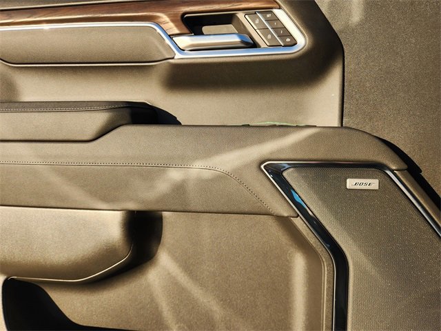 New 2026 GMC Sierra 1500 SLT image 16