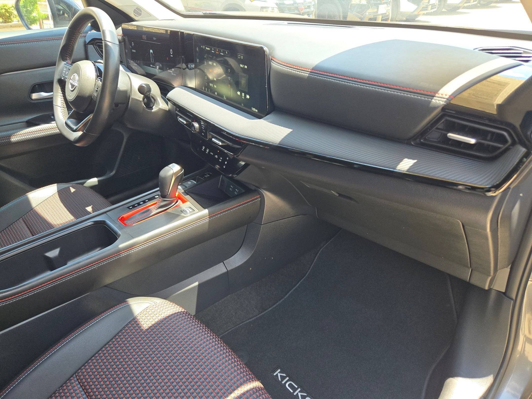 Certified 2026 Nissan Kicks SR FWD image 27
