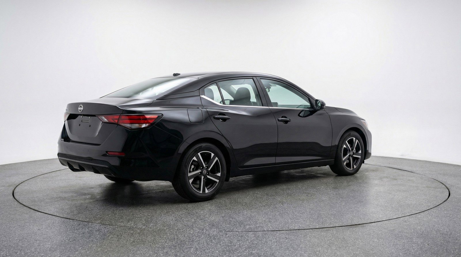 Used 2025 Nissan Sentra SV image 9