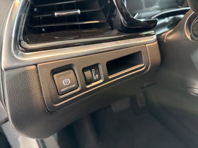 Used 2024 Cadillac XT6 Premium Luxury image 25