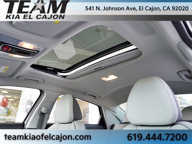 Used 2024 Hyundai Elantra Limited image 15